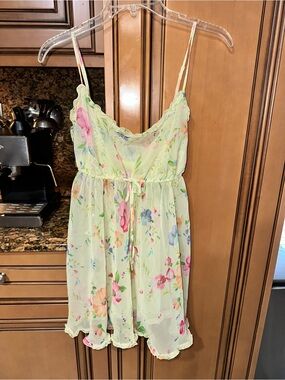 Victoria's Secret Mint Floral Ruffled Slip Size: L
